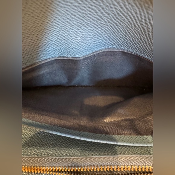 EUC Salvatore Ferragamo Gancini Continental Long Wallet - Picture 7 of 10